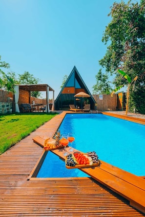 Pool | Outdoor pool