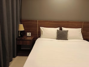 Basic Double Room - Kingston Home (Nha Trang)