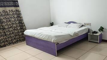 Deluxe Room | Desk, WiFi (free)