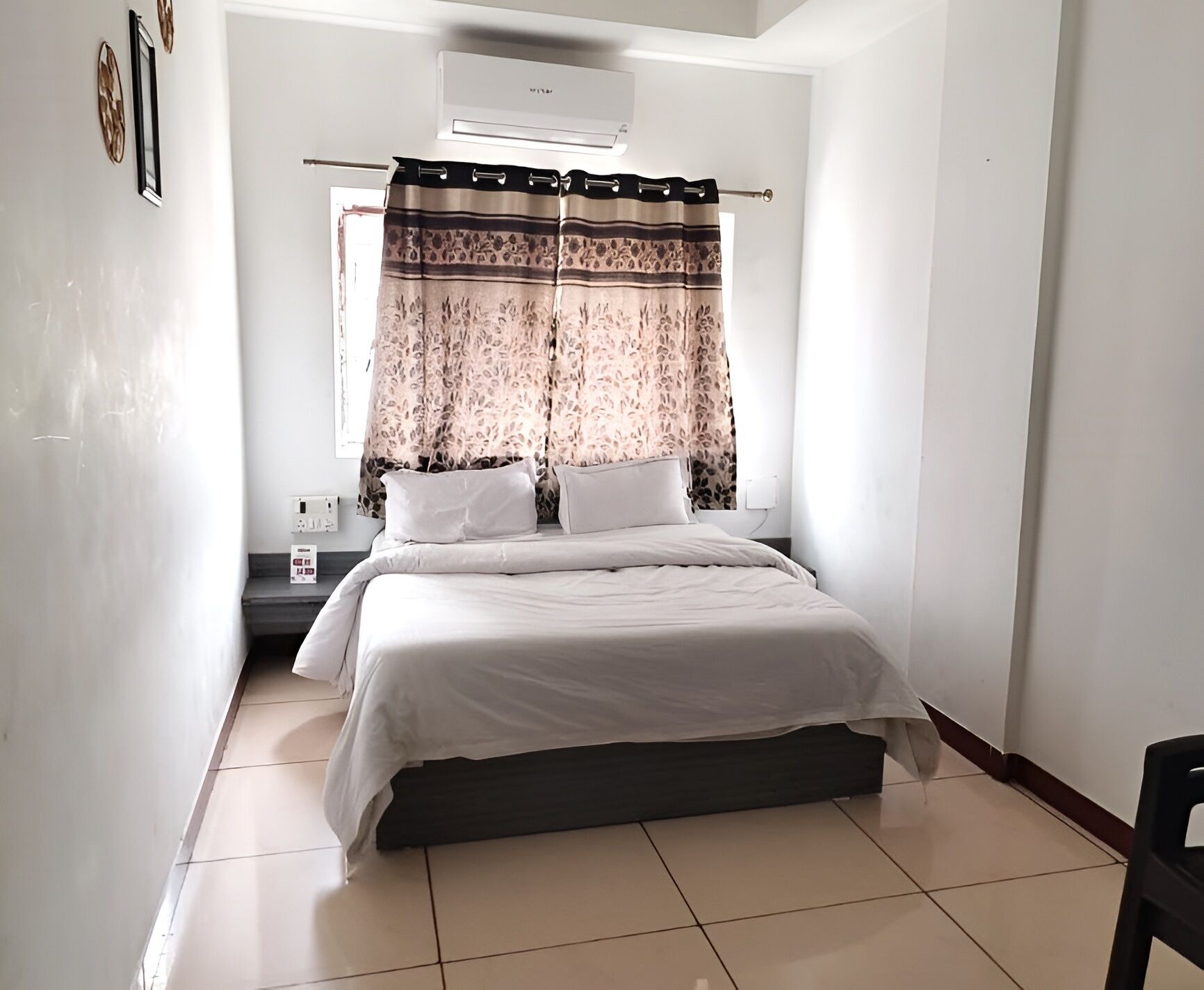 Deluxe Room | Desk, WiFi (free)