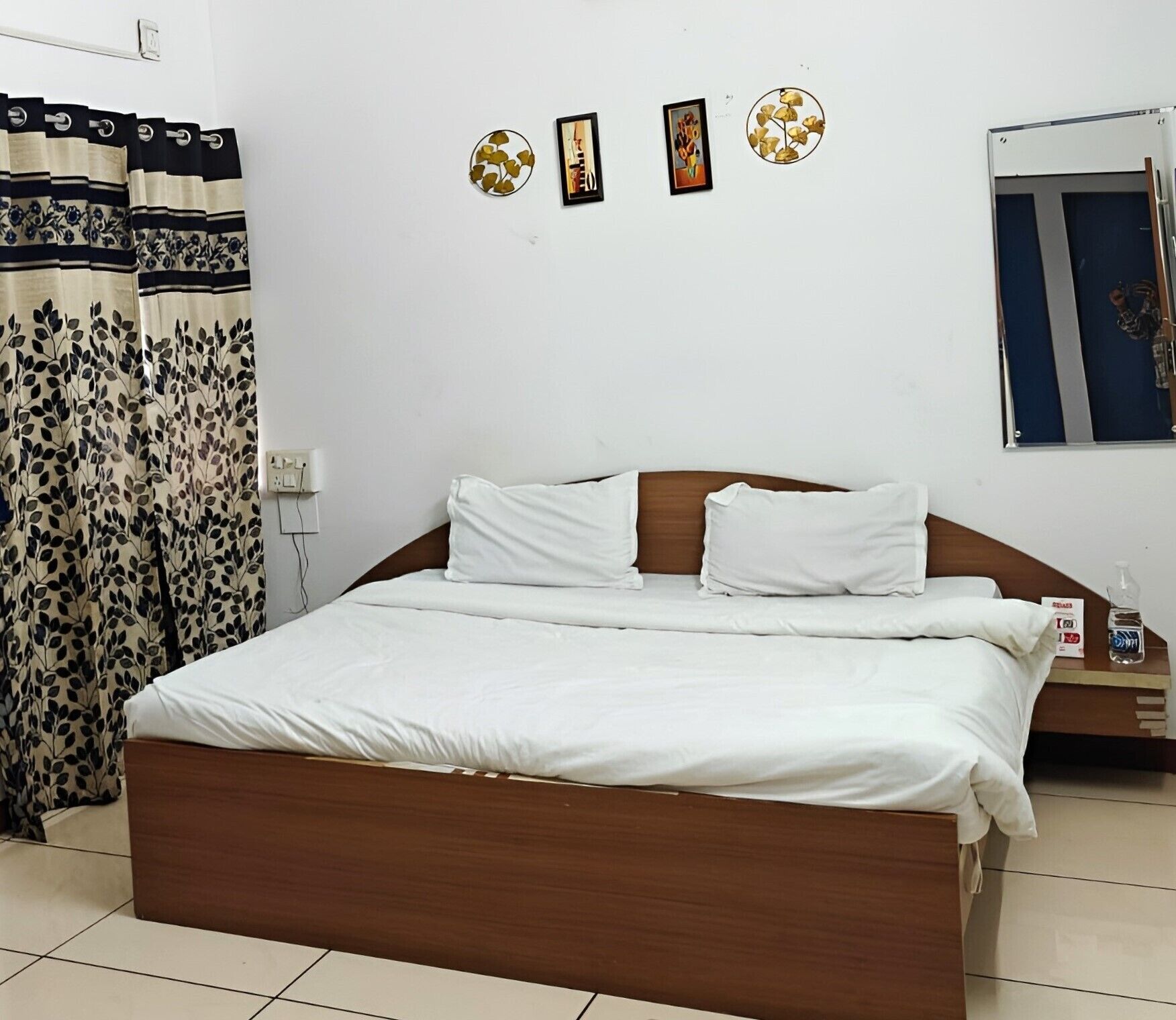 Deluxe Room | Desk, WiFi (free)