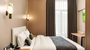 Chambre Double Standard, vue ville | Wi-Fi gratuit