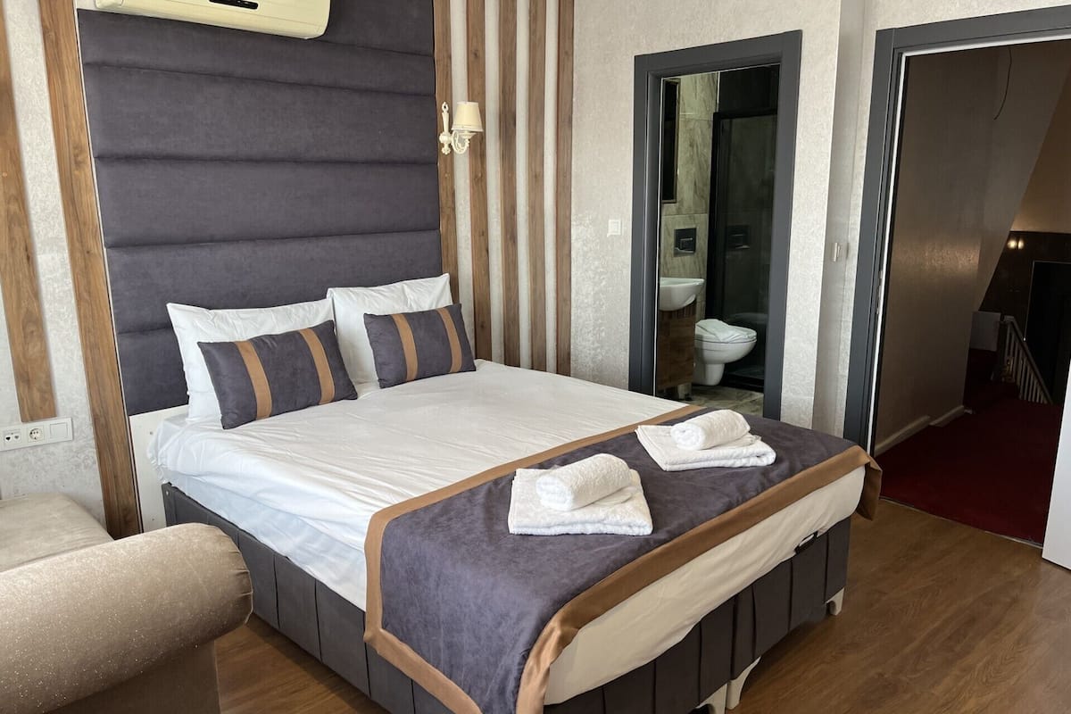 Chambre économique double | Espace de travail pour ordinateurs portables, accès au Wi-Fi (inclus)