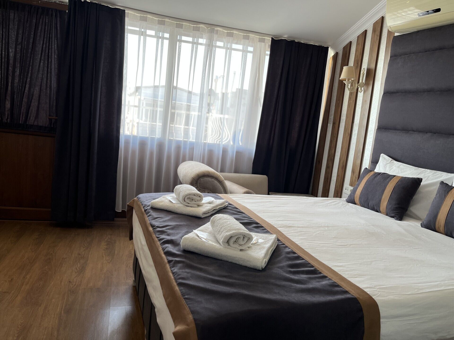 Economy Double Room | Laptop workspace, WiFi (free), bed sheets