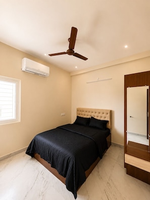 Deluxe Apartment, Hill View - Sri Abirami Homestays - Residency (Tiruvannamalai)