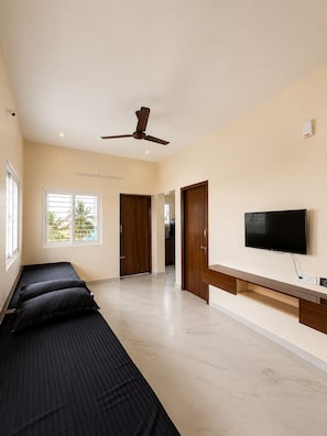 Deluxe Apartment, Hill View - Sri Abirami Homestays - Residency (Tiruvannamalai)