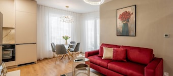 Heart of the City – Self Check-in & Balcony