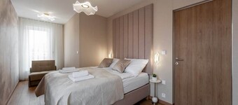 Premium Home in the Old Town – Self Check-in, No Extra Fees