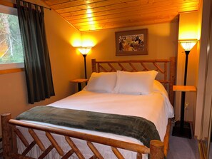 2 Schlafzimmer, Schreibtisch, Reisekinderbett, kostenloses WLAN
