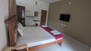 Executive Double Room | WiFi (free) - Le Abode Villa (Vanur)
