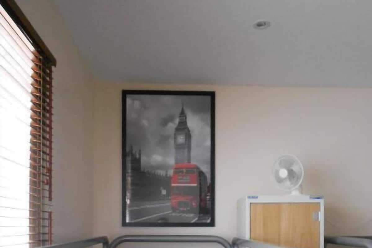 Wifi gratis y ropa de cama