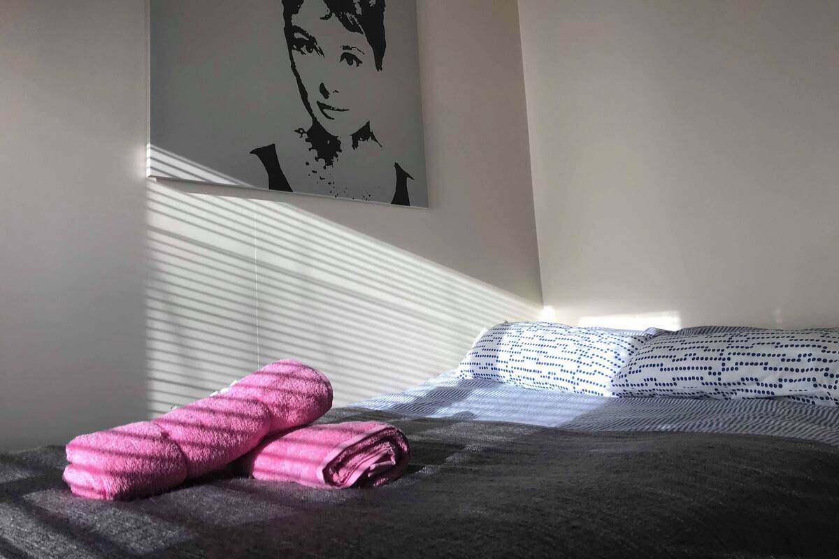 Habitación básica doble, para no fumadores | Wifi gratis y ropa de cama