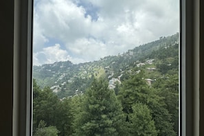 Interior - Mountain View Apartment Murree  Sleeps 6 (Khaira Gali)