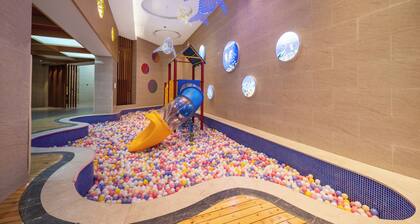 LANDISON HUABIN HOT-SPRING HOTEL SHAANXI