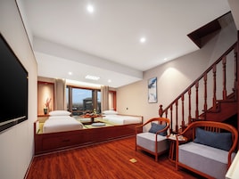 Quarto triplo | Edredons de pluma, camas Select Comfort, frigobar, escrivaninha