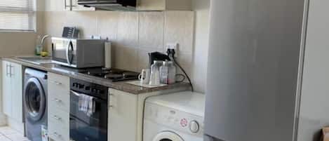 Apartment, 2 Bedrooms | Laundry