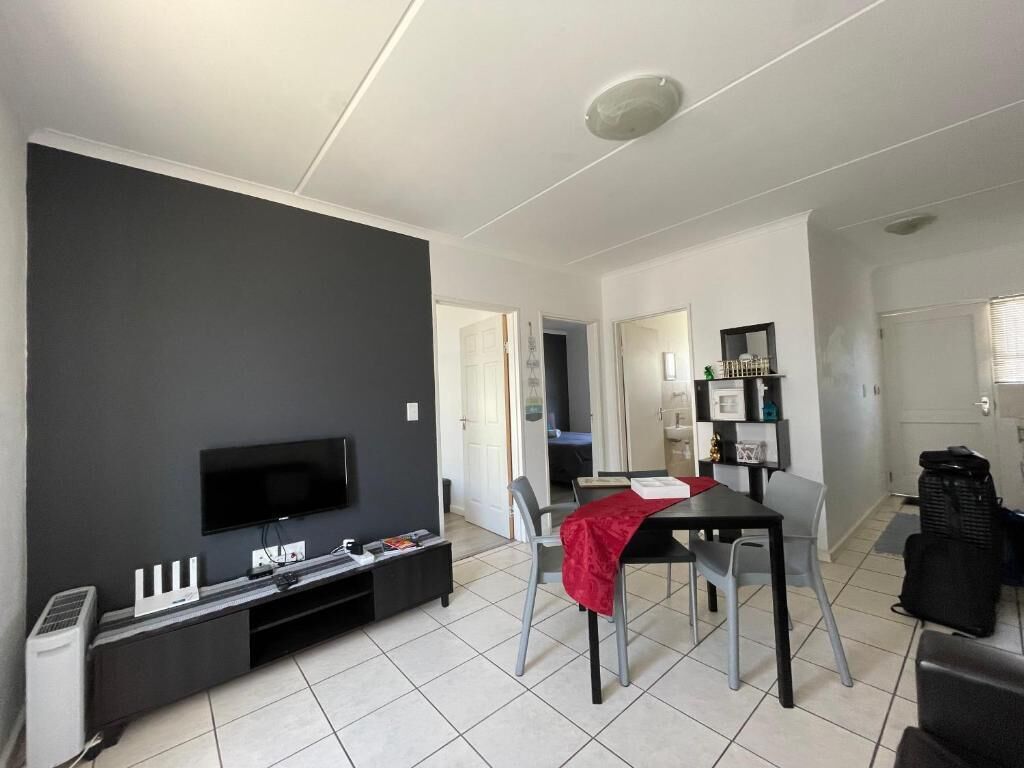 Apartment, 2 Bedrooms | Living room