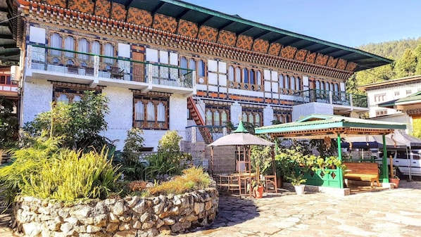 Ngoại thất