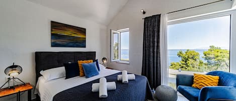 1 chambre, fer et planche à repasser, Wi-Fi gratuit, draps fournis
