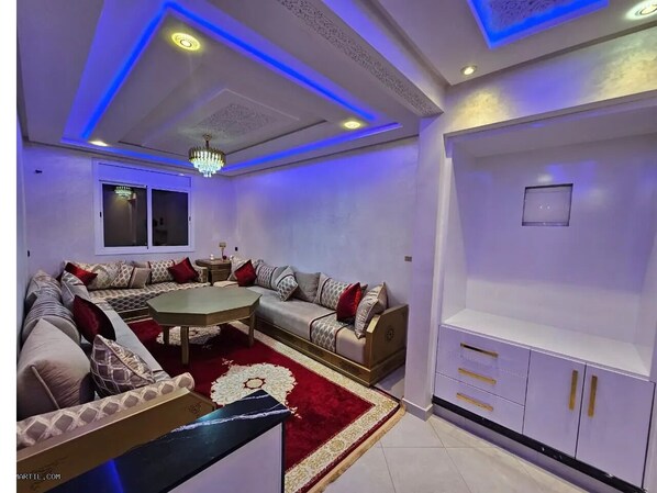 Living area - Charming 2-Bedroom Apartment in Martil, Morocco (Martil)