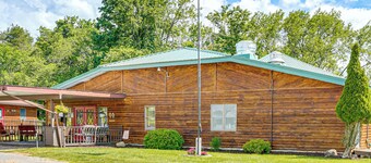 Cozy Cabin Retreat at Letchworth Valley Resort