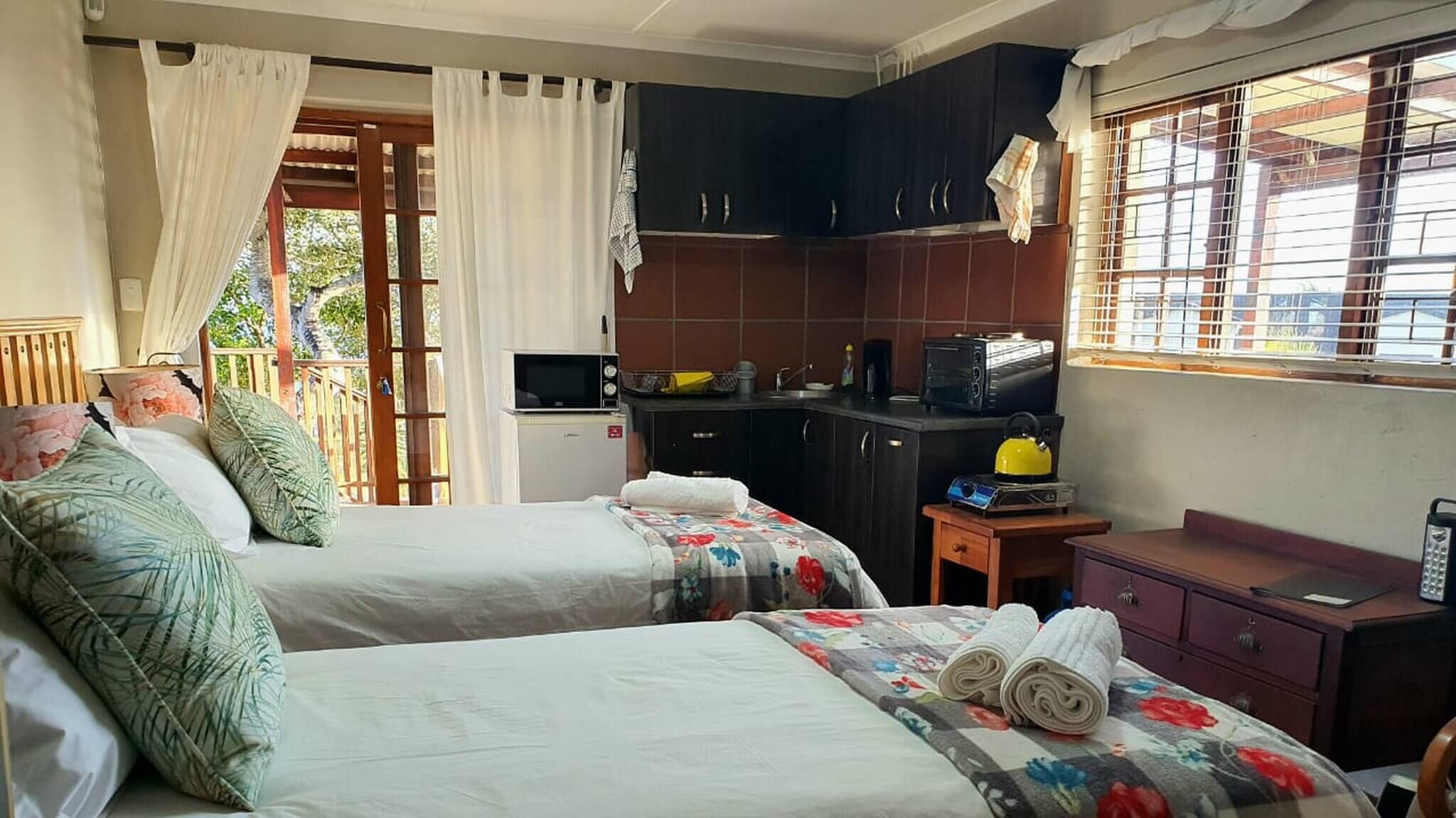 1 bedroom, iron/ironing board, internet, bed sheets