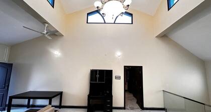 Spacious 5-bedroom bungalow in gorgeous Chennai with AC