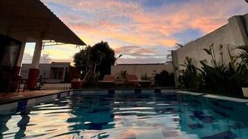 Piscine extérieure
