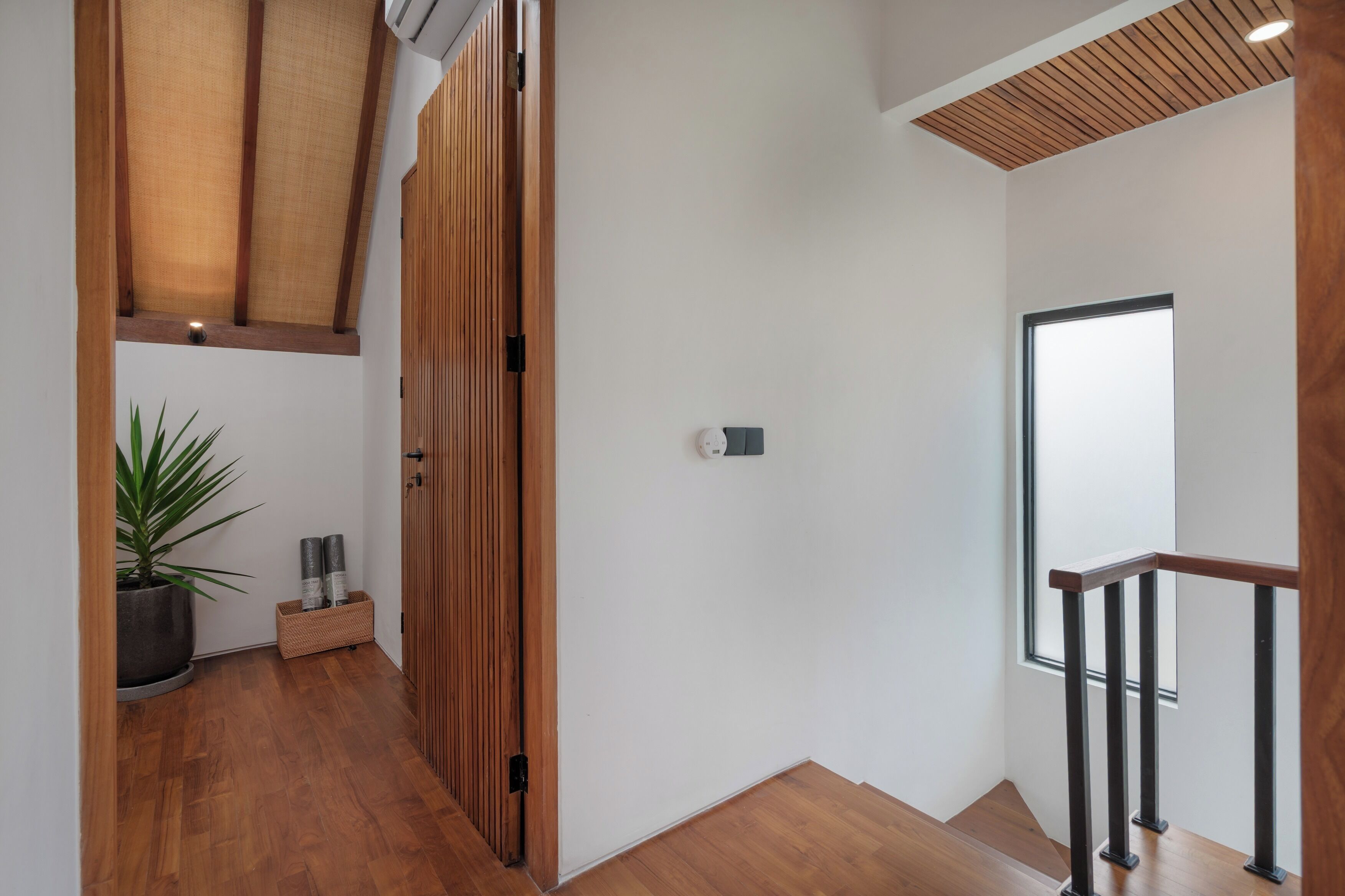 Villa | Premium bedding, in-room safe, iron/ironing board (on request)