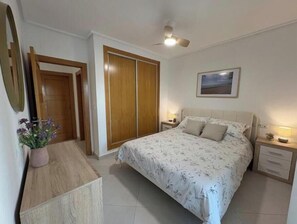 Room - Casa Baluco | Golf Views, Pool Access & Relaxing Terrace Retreat (Torre-Pacheco)