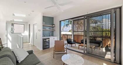 Luxury Retreat - Villa 17 on Hastings St