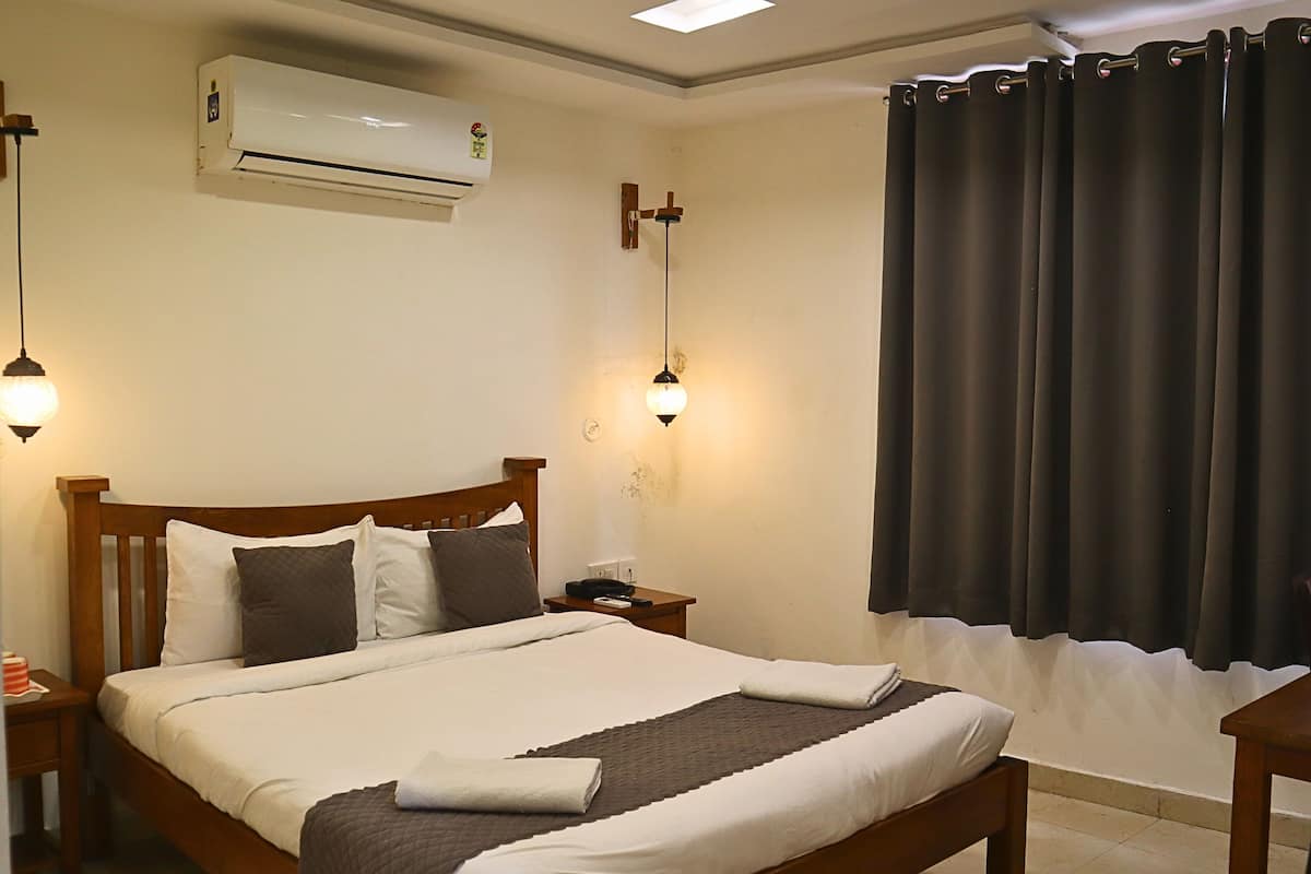Superior Double Room | Premium bedding, free WiFi, bed sheets