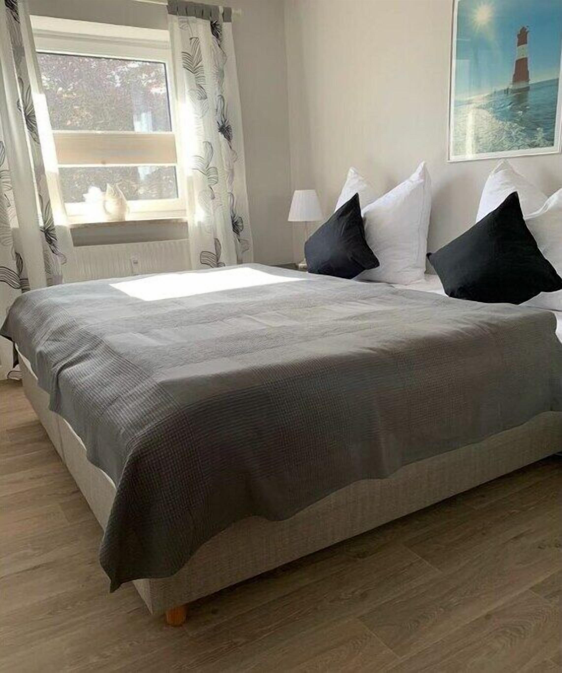 2 Schlafzimmer, Bügeleisen/Bügelbrett, kostenloses WLAN