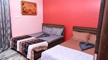 Deluxe Double Room | Laptop workspace, WiFi (free)