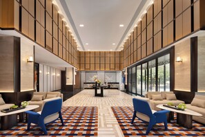 Lobby - Hampton by Hilton Hangzhou Jiubao (Hangzhou)