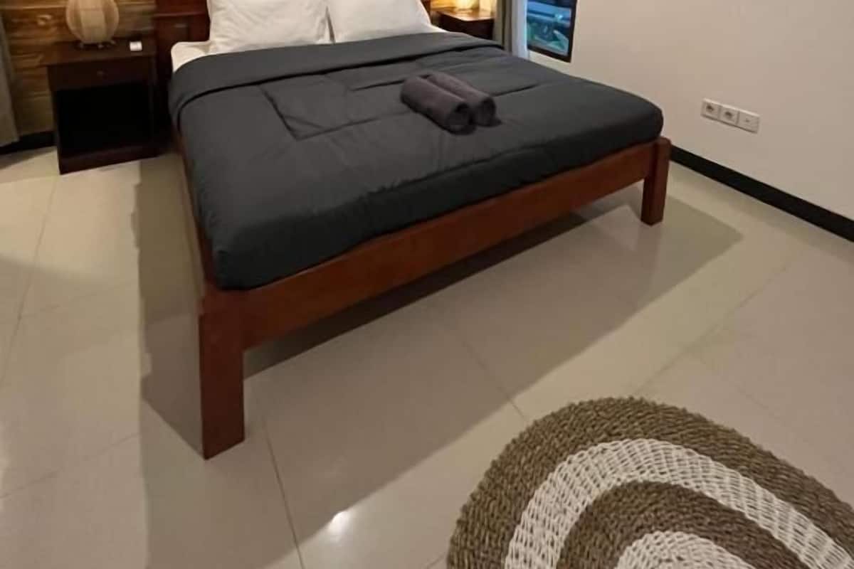 Deluxe Double Room, Balcony, Garden View | WiFi (free)
