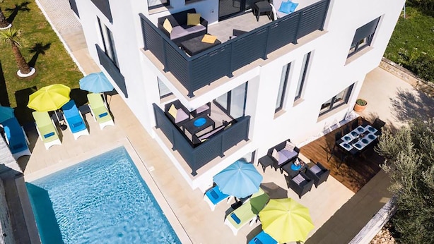 Unclassified image, 1 of 25, button - Cozy apartment in Medulin with swimming pool (Medulin)