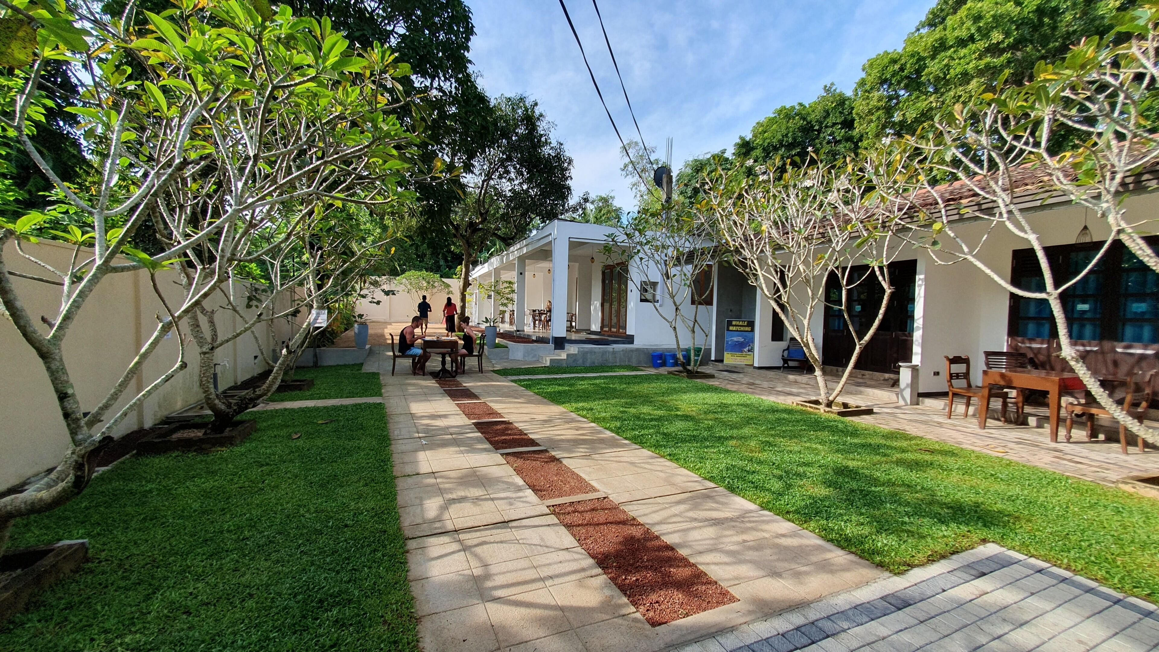Deluxe Twin Room, Garden View | Outdoor dining