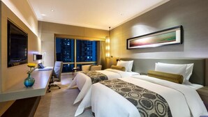 Chambre supérieure avec lits jumeaux, vue sur la ville