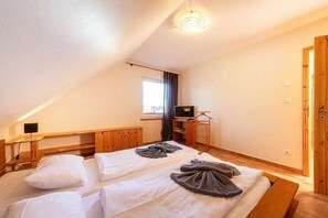 Room - Holiday home in Wieck with parking (Wieck)