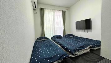 1 chambre, fer et planche à repasser, lit parapluie, Wi-Fi