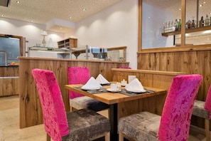 Dining - Hotel Garni Christine - Ischgl (Ischgl)