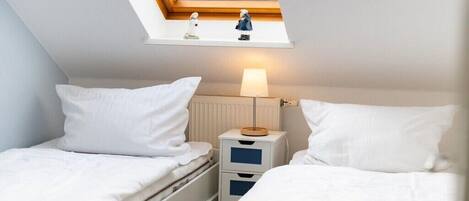2 bedrooms, free WiFi