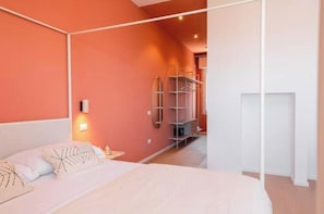 Room - Decisive • Sea View in the Heart of Cagliari (Cagliari)