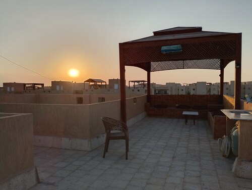 Amazing Private Chalet with Rooftop at Tavira Beach Resort

Abu Zenima Ras Sedr