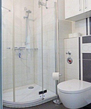 Bathroom - Kaiserhof Apartment 783, Type G (Grömitz)