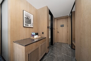Room - Four Points by Sheraton Chongqing Liangjiang New Area Jinkai Avenue (Chongqing)