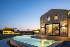 Piscina a l'aire lliure 