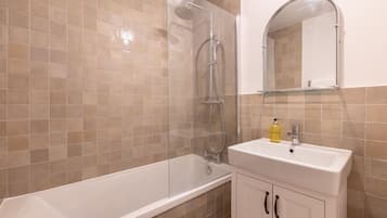 Leilighet, balkong | Bad