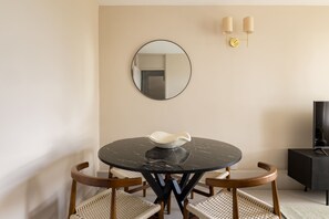 Apartment, Balcony | Dining - Take Five on the Green (London)